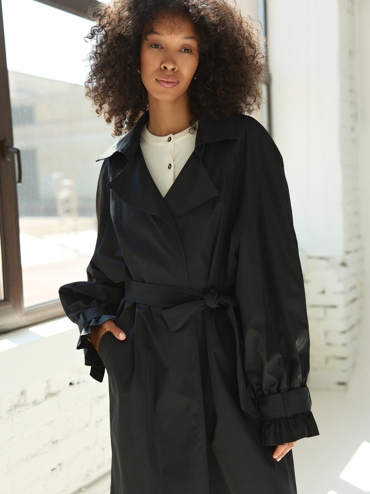 CHÉLIE long black oversized trench coat